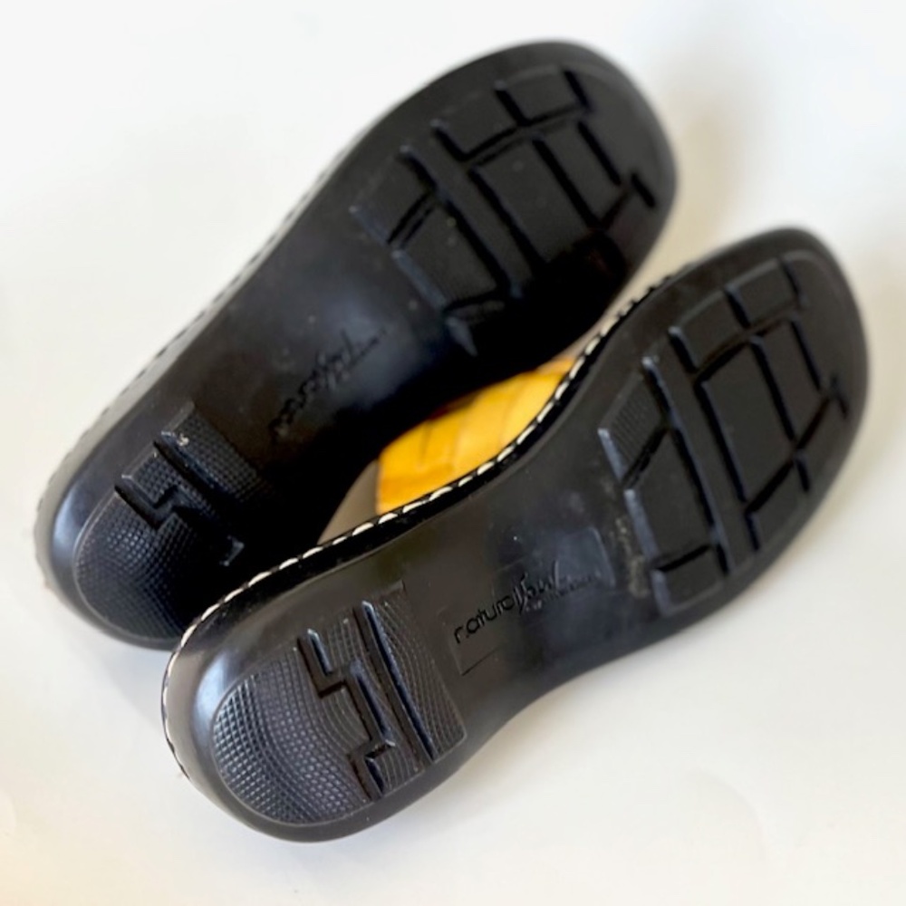 Natural Soul by Naturalizer Yellow Leather Sandals Size 7M - Picture 7 of 7